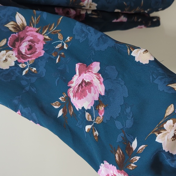 Torrid Harper Floral Blouse Size 2 (XXL) Button Up Shirt Teal Plus Size Dressy - Picture 4 of 9